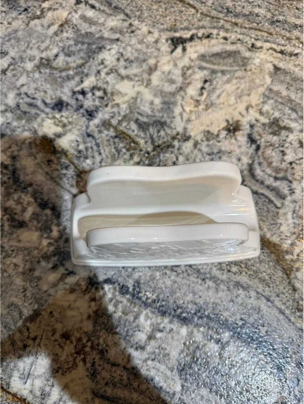 Mikasa English Countryside White Ceramic Napkin Holder